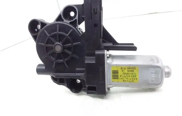 Volvo XC70 Front door window regulator motor 970714101 1174077A