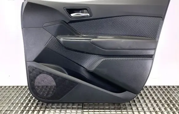 Toyota C-HR I Front door card panel trim