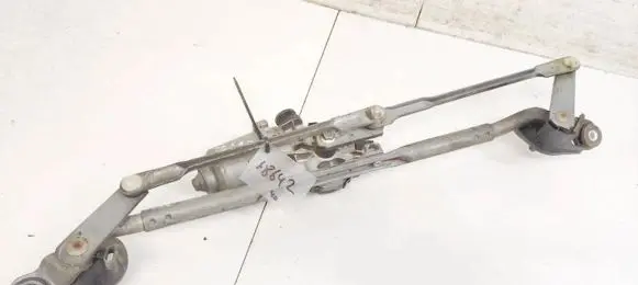 Lexus IS 220D-250-350 Front wiper linkage and motor