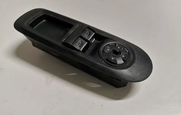 Ford Mondeo MK IV Electric window control switch 7S7T14A132CB