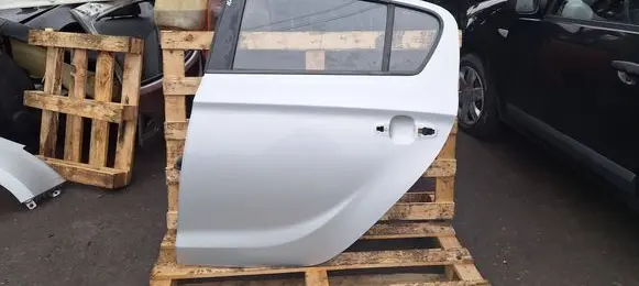 Hyundai i20 (PB PBT) Rear door 