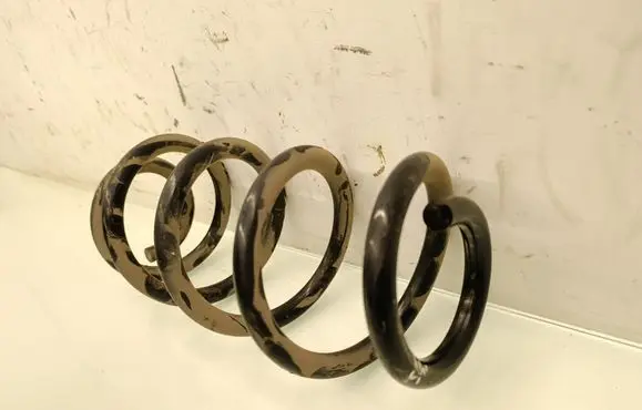 Porsche Macan (95B) Front coil spring 