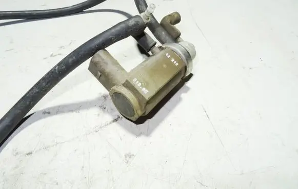 Audi A6 S6 C5 4B Turbo solenoid valve 059906627