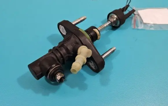Toyota Corolla E160 E170 Clutch slave cylinder 31420-02032 IMPRK1396941