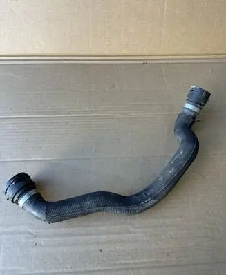 Audi A4 S4 B8 8K Engine coolant pipe/hose 8K0121101M