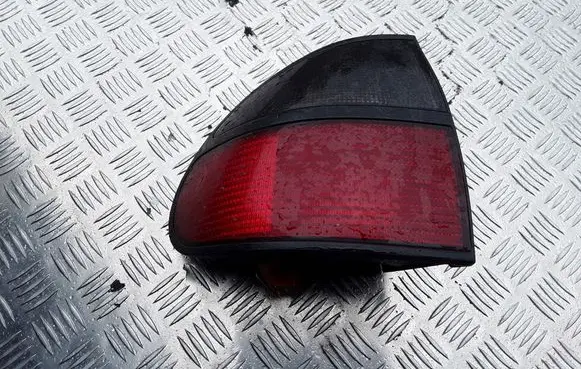 Renault Laguna I Rear/tail lights 7700820052