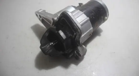 Dacia Dokker Starter motor