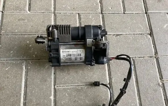 Tesla Model X Other under body part 