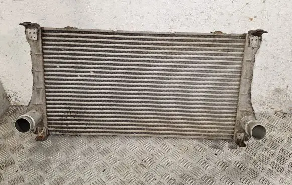Toyota Avensis T250 Intercooler radiator 179400R010 JD1271003521