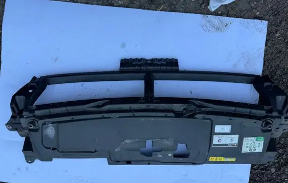 Peugeot 308 Top upper radiator support slam panel 9677363777