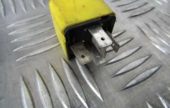 Fiat Bravo - Brava Other relay 82461739