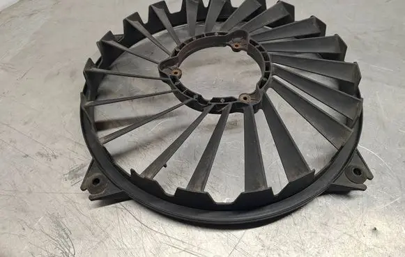 Fiat Ulysse Radiator cooling fan shroud 8240311