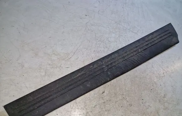 Chrysler Grand Voyager V Rear sill trim cover P0ZR35XDVAD