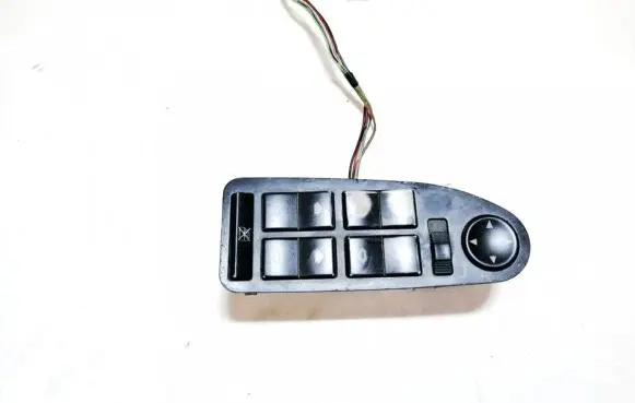 BMW 5 E39 Electric window control switch 61318368979