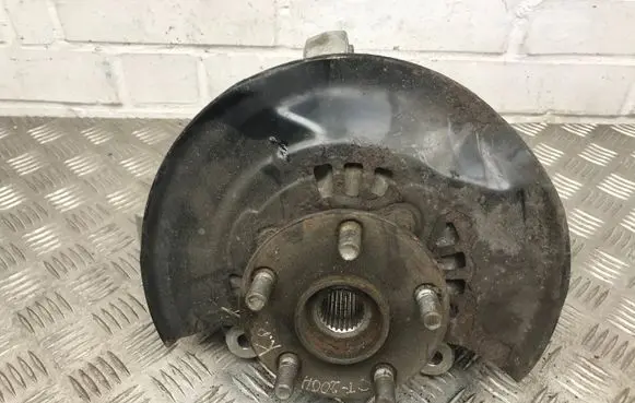Lexus CT 200H Front wheel hub F05LW322