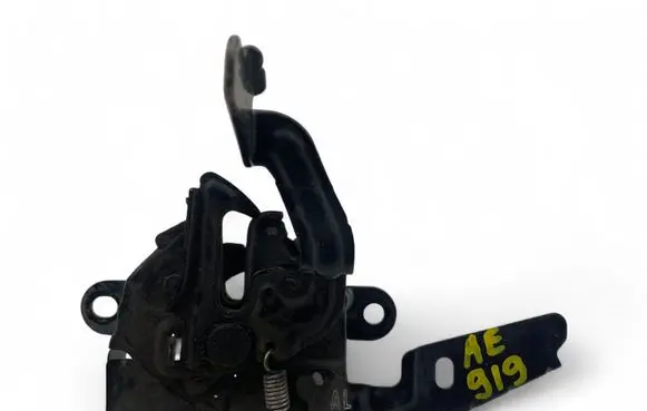 Engine bonnet/hood lock/catch
