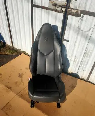 Peugeot RCZ Front driver seat 