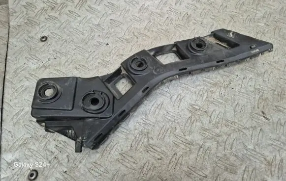 Volkswagen Touran III Rear bumper mounting bracket 5TA807394