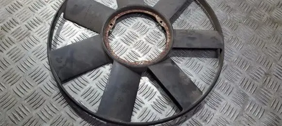 BMW 5 E39 Fan impeller 2243303