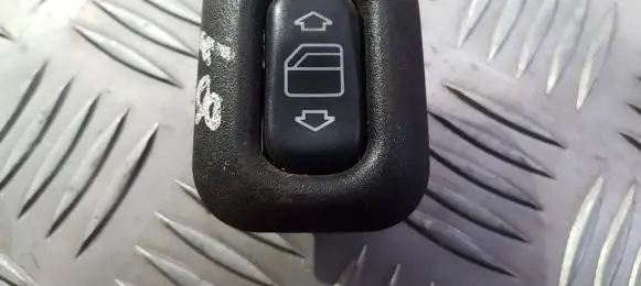 Mercedes-Benz C W202 Electric window control switch 2028210159 491540