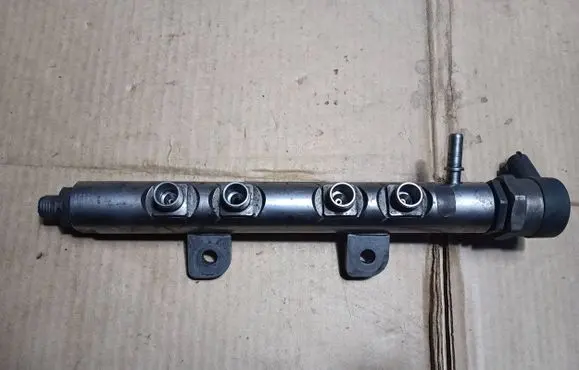 Land Rover Range Rover Sport L320 Fuel main line pipe 9X2Q9D280EA 0445216028