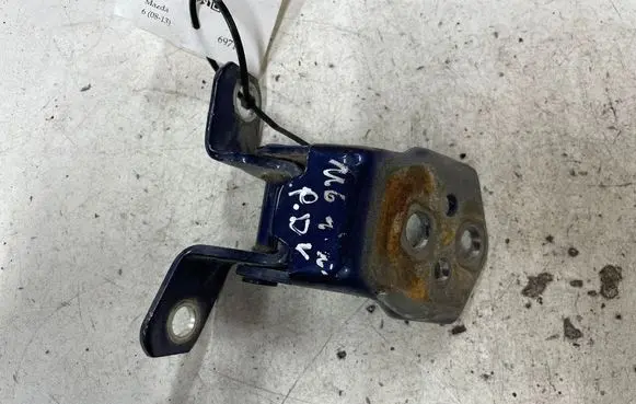 Mazda 6 Front door upper hinge