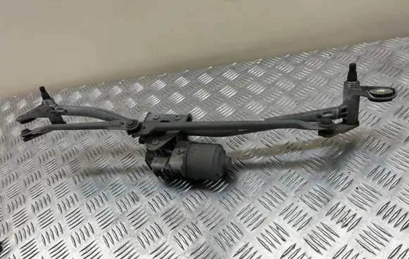 Audi A4 S4 B7 8E 8H Front wiper linkage and motor 8E2955023