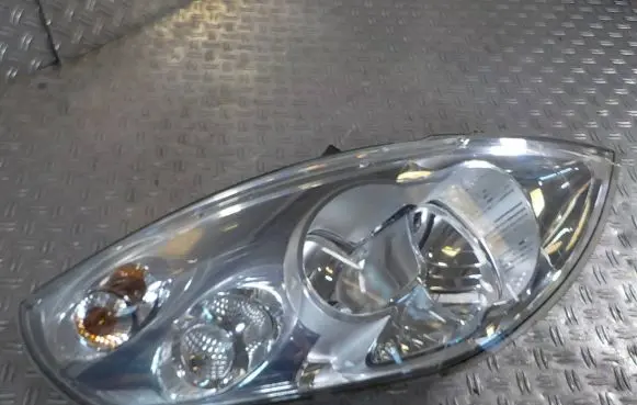 Renault Master III Headlight/headlamp