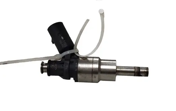 Audi A6 S6 C6 4F Fuel injector 06F906036G 0261500039