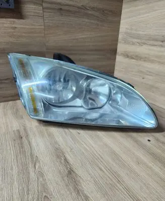 Ford Focus Headlight/headlamp 4M5113W029AE 10178