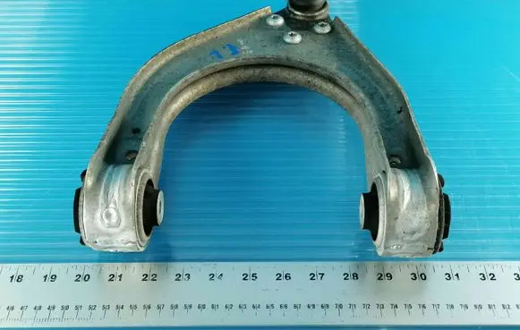 Mercedes-Benz E W211 Front upper control arm/wishbone A2113308907
