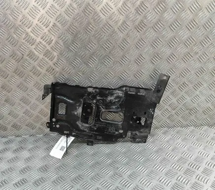 Peugeot 5008 II Battery box tray 9815411580 981528858000