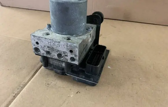 Audi A4 S4 B8 8K ABS Pump 8K0907379CA 485RRR