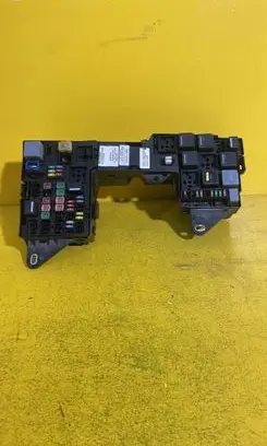 Jaguar XF X250 Fuse module