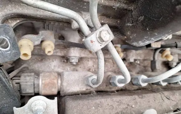 Lexus IS 220D-250-350 Fuel main line pipe