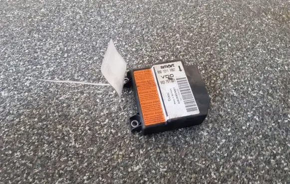 Smart ForTwo I Airbag control unit/module 0001211V007