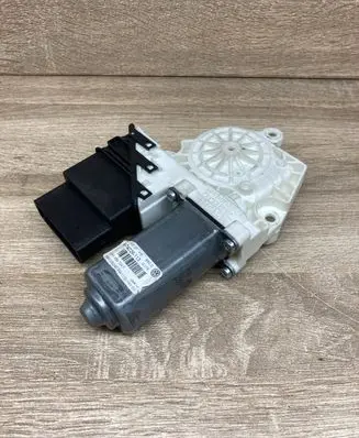 Volkswagen Golf V Rear door window regulator motor 1K0959704P