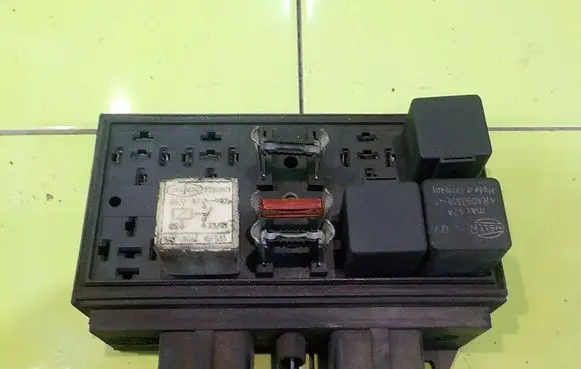 Lancia Beta Fuse box set BEZPIECZNIKOW