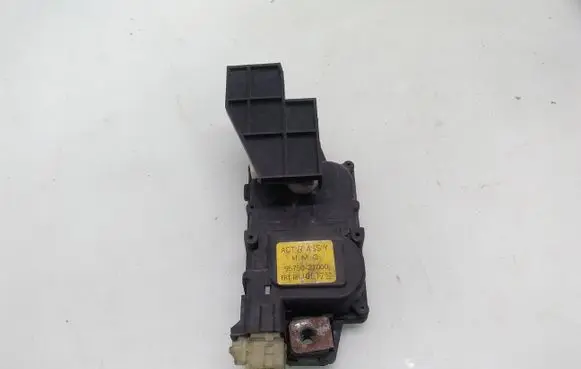 Hyundai Coupe Central locking motor 