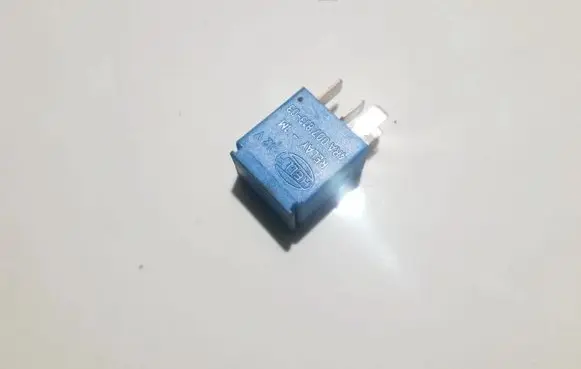 Nissan Almera Tino Other relay 252309f920 4ra007813-03