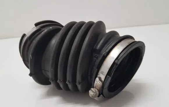Ford Transit - Tourneo Connect Turbo air intake inlet pipe/hose F1F19C623A