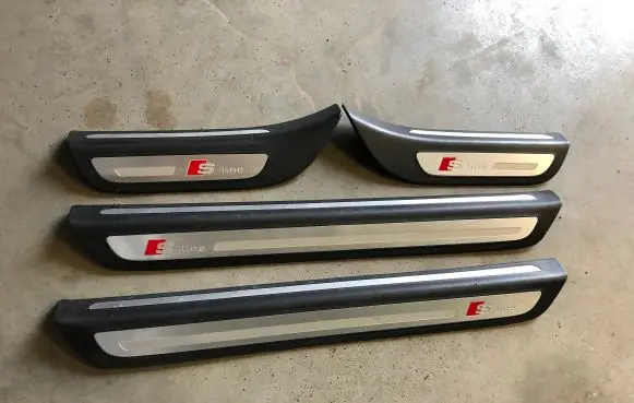 Audi Q5 SQ5 Other sill/pillar trim element 8R0853375F 8R0853374G