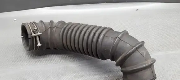 Mitsubishi Pajero Air intake duct part ME200772