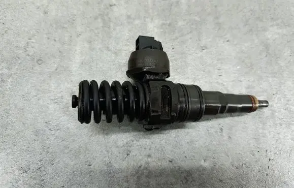 Seat Altea Fuel injector 038130073BQ