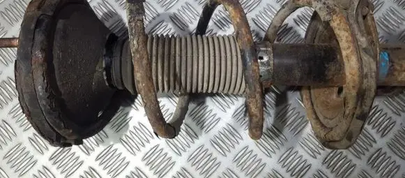 Toyota Avensis Verso Front coil spring