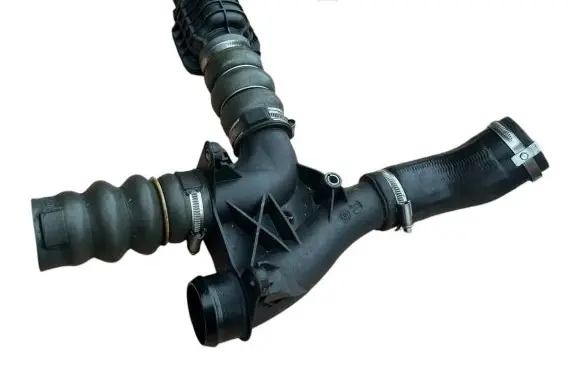 Citroen C4 Cactus Intercooler hose/pipe 9687261180