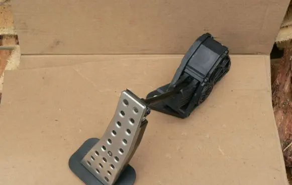 Honda Civic Accelerator throttle pedal JM08BJ20000043606