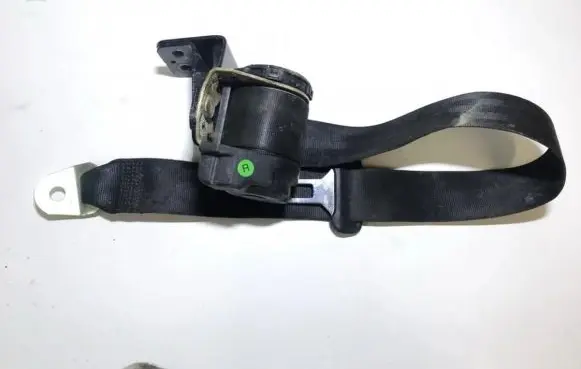 Alfa Romeo 156 Rear seatbelt