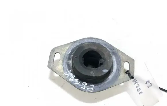 Citroen Xsara Picasso Engine mount bracket
