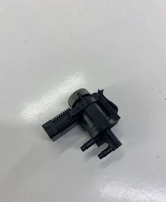 Skoda Superb B6 (3T) Turbo solenoid valve 1K0906283A
